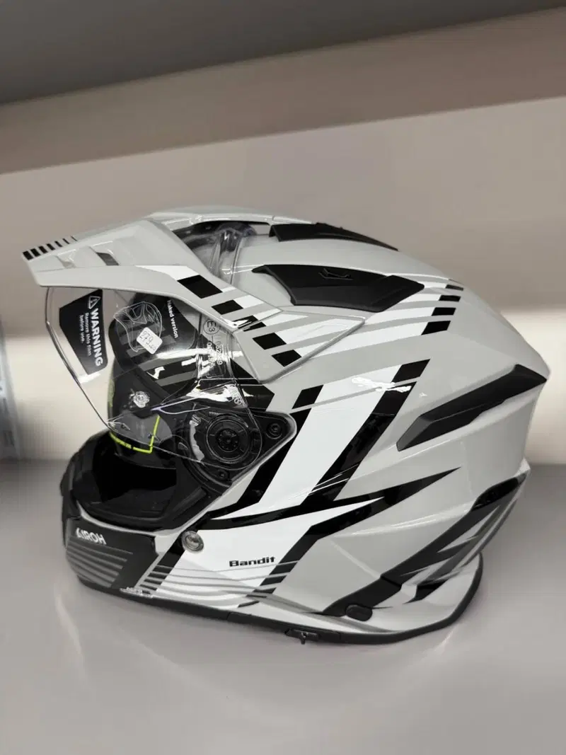 AIROH BANDIT SPICY GREY GLOSS (3)