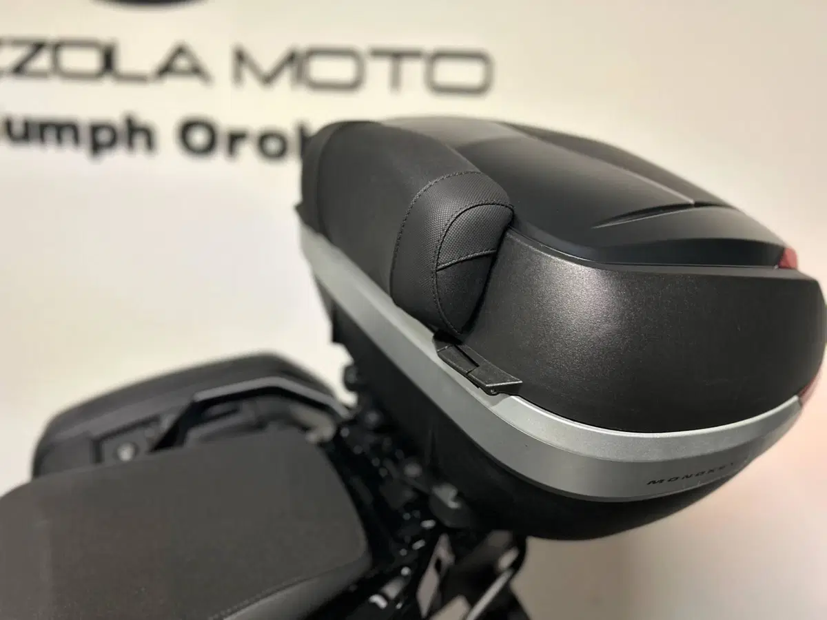 Suzuki V-Strom 1050XT (2020 - 23) (8)