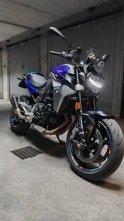 Bmw F 900 R (2021 - 24) usata