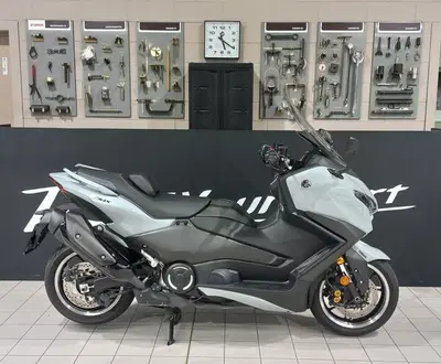 Yamaha T-Max 560 Tech Max (2025 - 26) usata