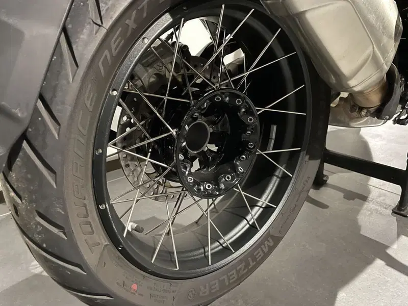 Bmw R 1300 GS (2023 - 26) (2)