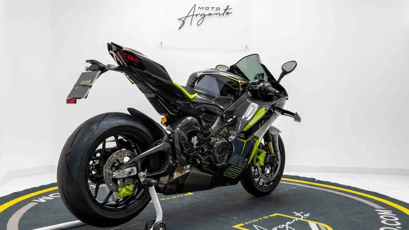 Ducati Panigale V4 Lamborghini (2026) (3)