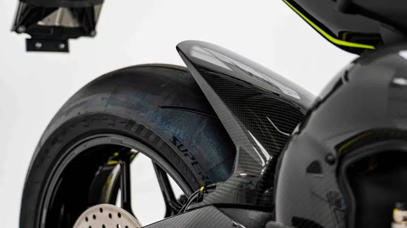 Ducati Panigale V4 Lamborghini (2026) (15)