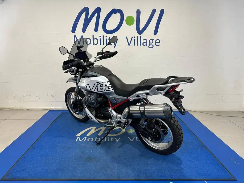 Moto Guzzi V85 TT (2024 - 26) (11)