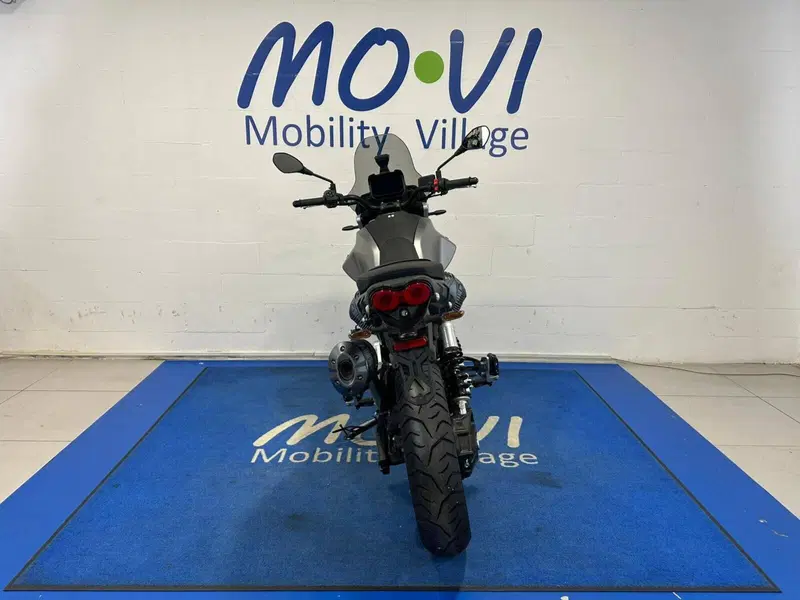 Moto Guzzi V85 Strada (2024 - 26) (10)