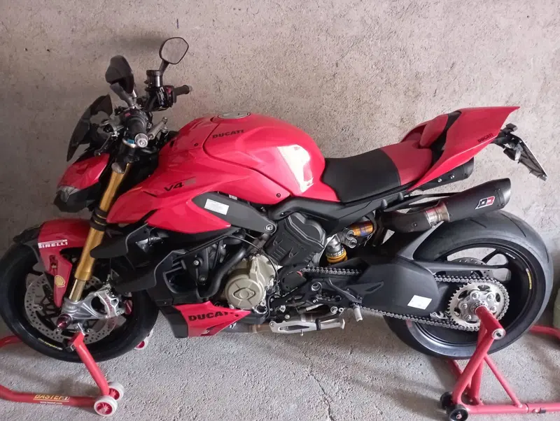 Ducati Streetfighter V4 S (2023 - 24) (3)