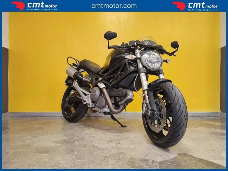 Ducati Monster 696 (2008 - 13) (2)
