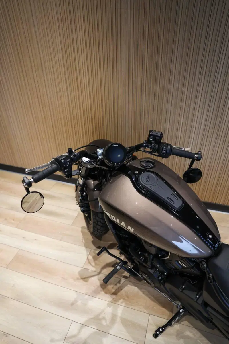 Indian Scout 1250 Bobber Limited + Tech (2025 - 26) (10)