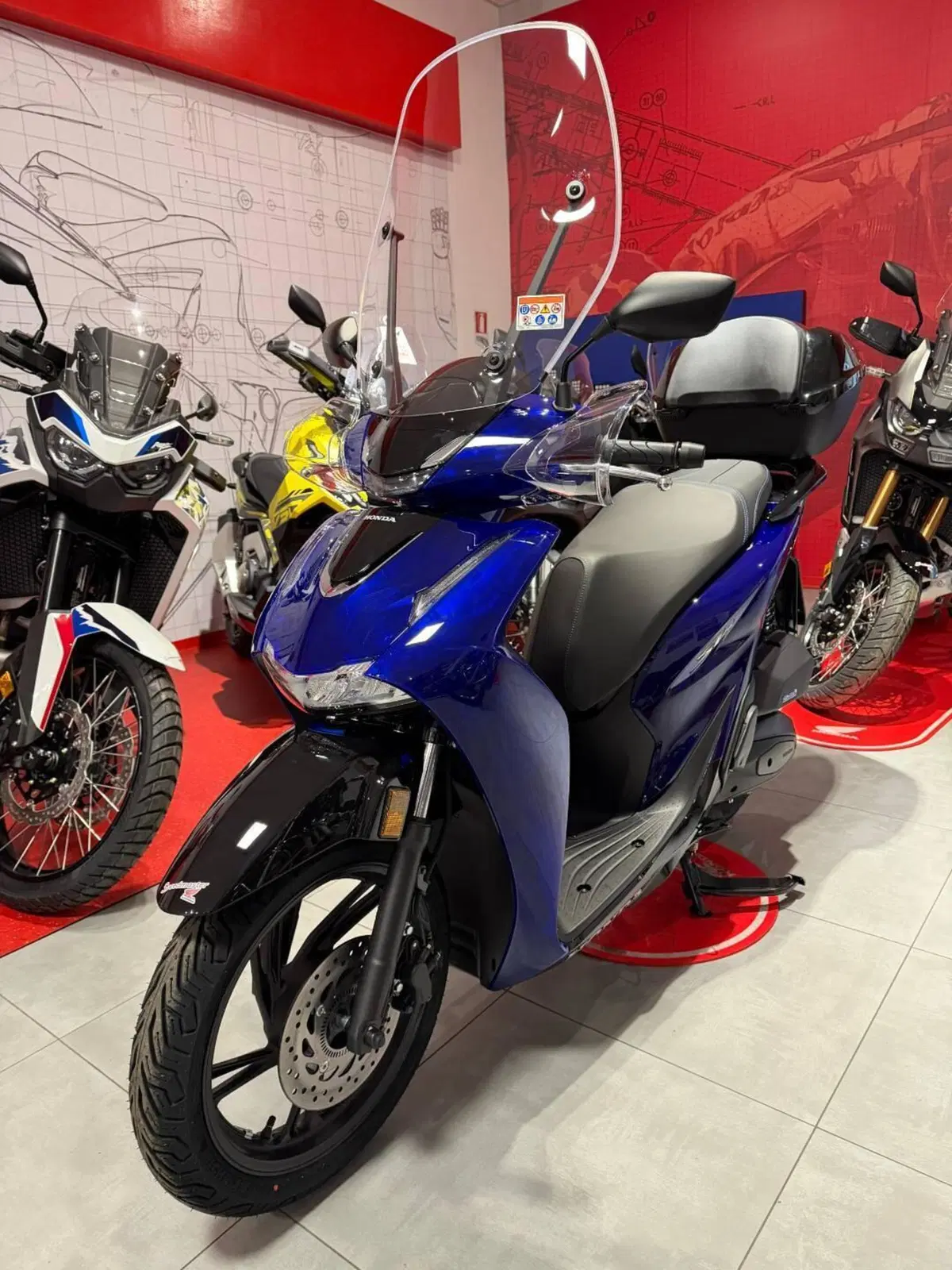 Honda SH 125 Vetro (2026)