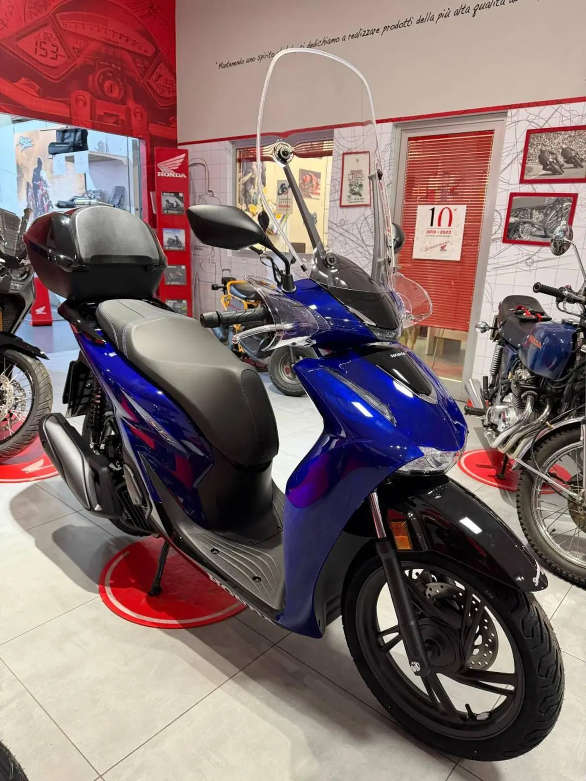 Honda SH 125 Vetro (2026) (2)