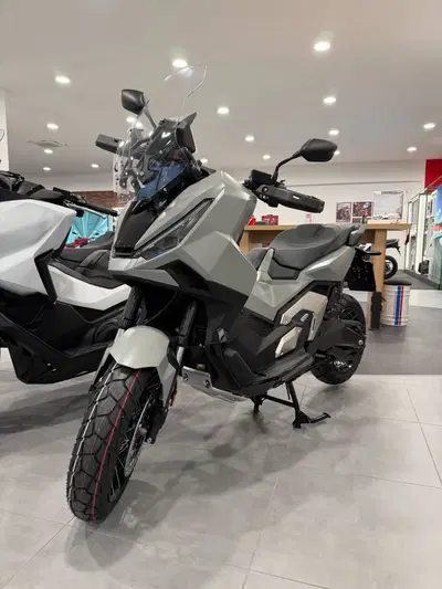 Honda X-ADV 750 (2025 - 26) nuova