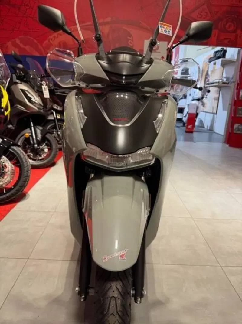 Honda SH 350i Sport (2025 - 26) (2)