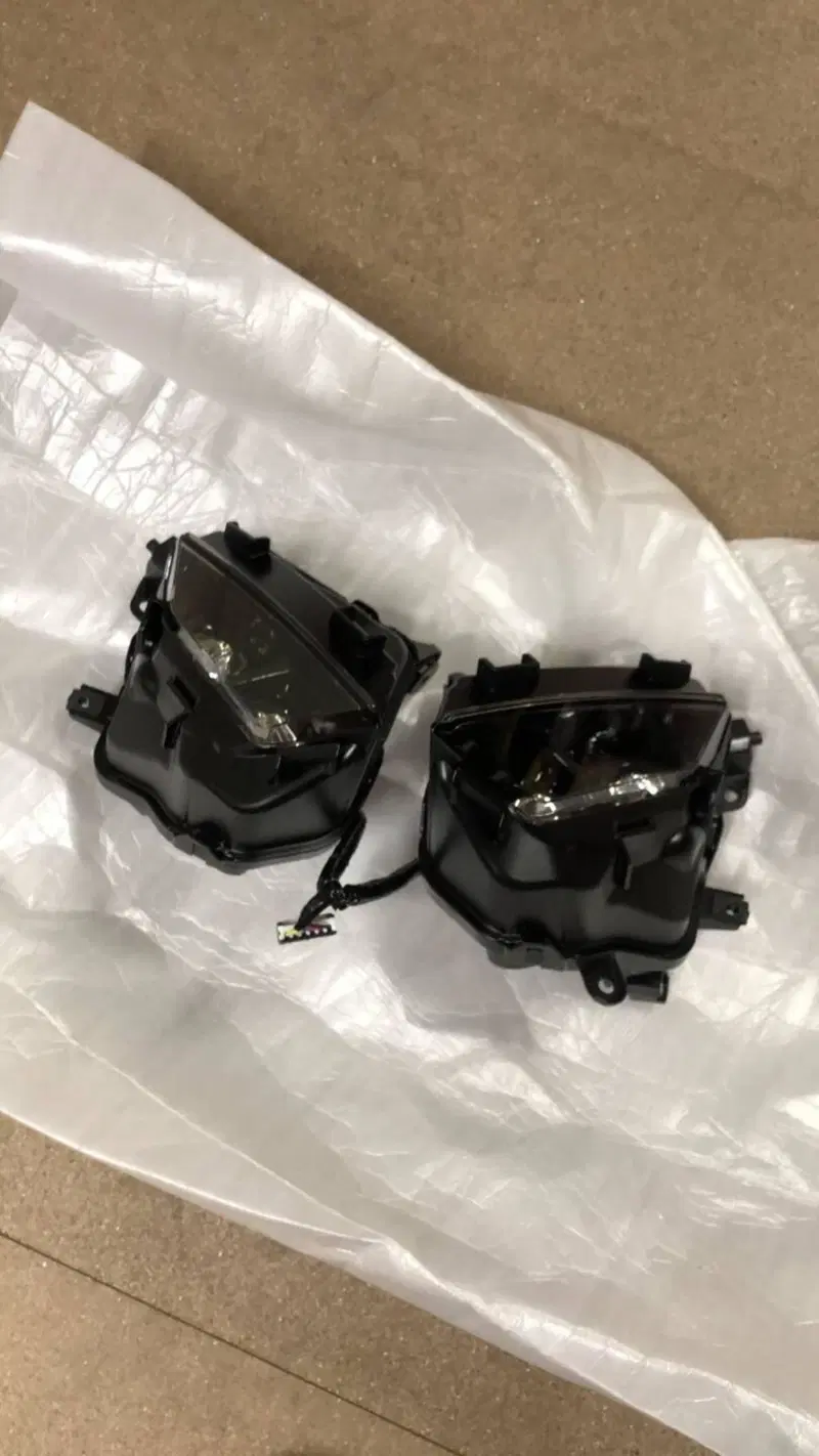 FANALE ANTERIORE PER HONDA CBR 1000 RR-R CODICE 33 (2)