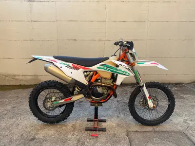 KTM 350 EXC-F Six Days (2021) usata