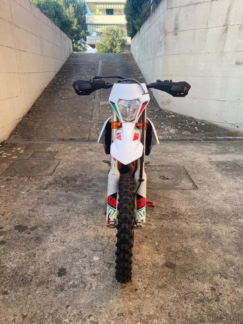 KTM 350 EXC-F Six Days (2021) (4)