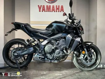 Yamaha MT-09 Y-AMT (2024 - 26) usata