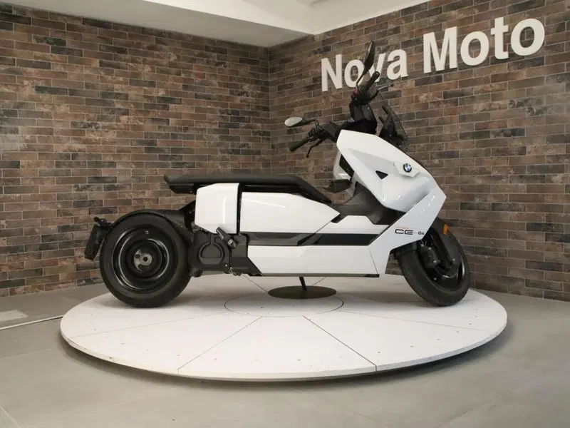 Bmw CE 04 (2021 - 25) (7)