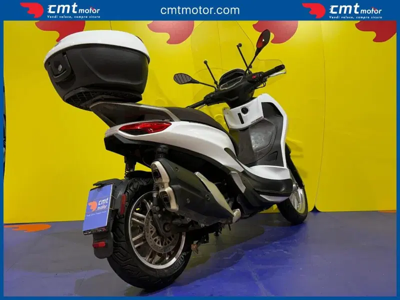 Piaggio Beverly 400 ABS-ASR (2021 - 24) (4)