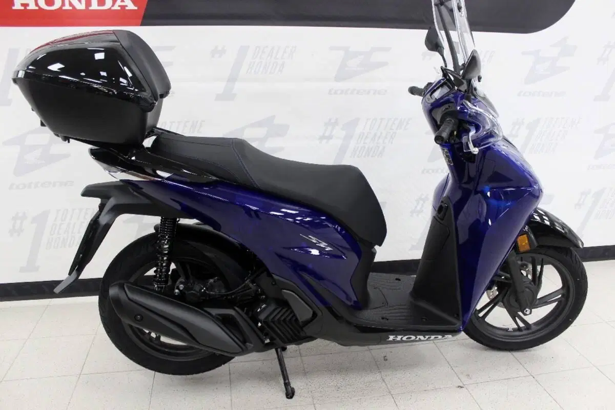 Honda SH 125 Vetro (2026) (2)