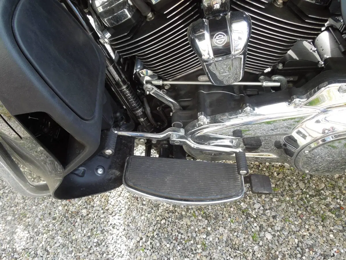 Harley-Davidson Tri Glide Ultra (2021 - 26) (2)