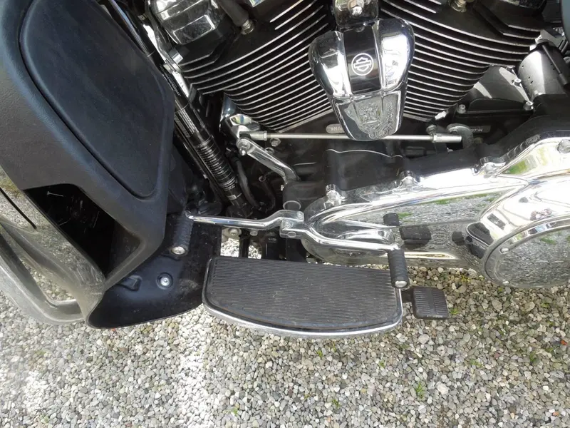 Harley-Davidson Tri Glide Ultra (2021 - 26) (2)