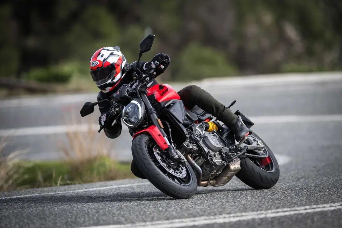 Ducati Monster (4)