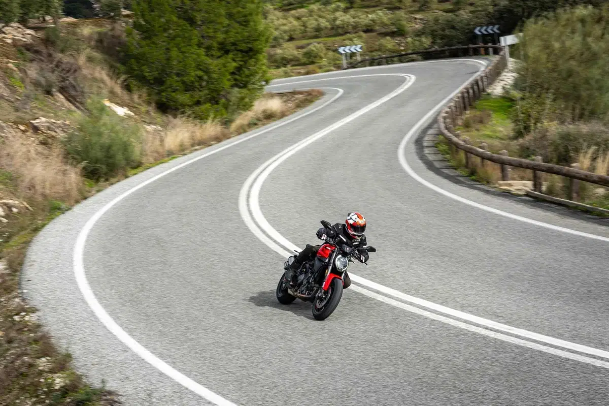 Ducati Monster (5)