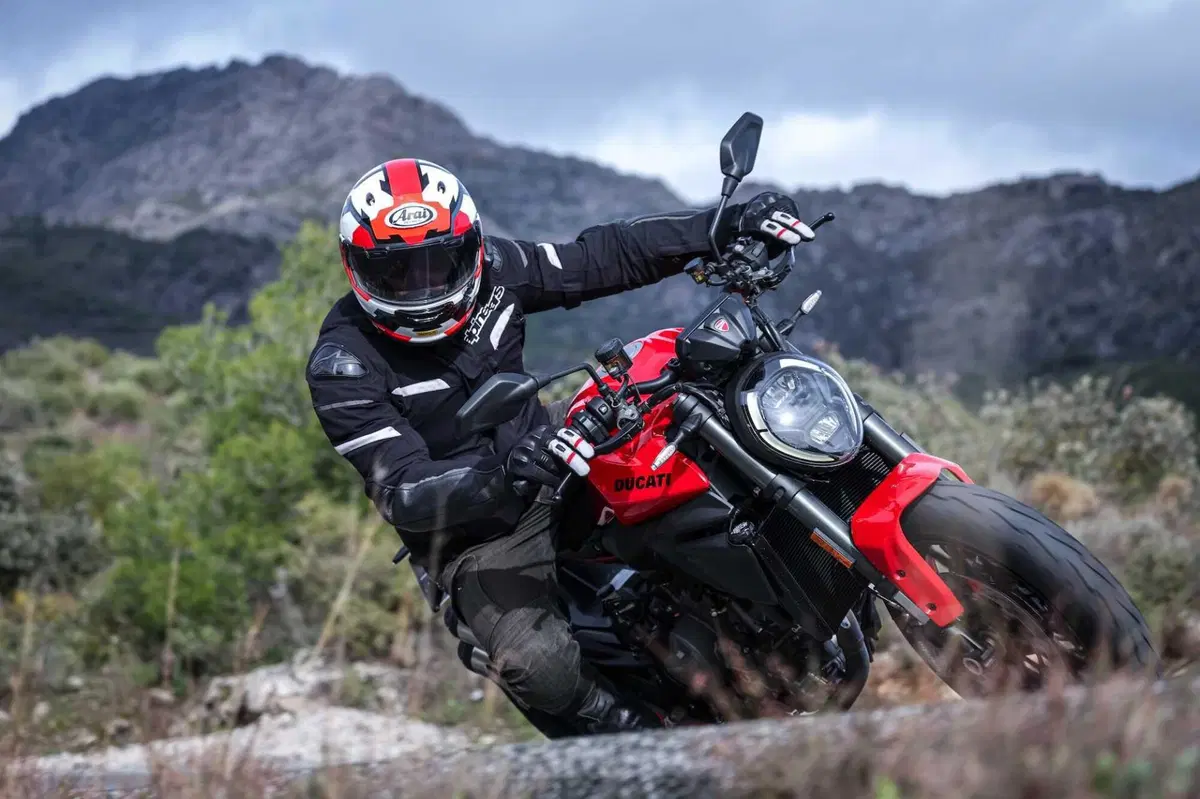 Ducati Monster (10)
