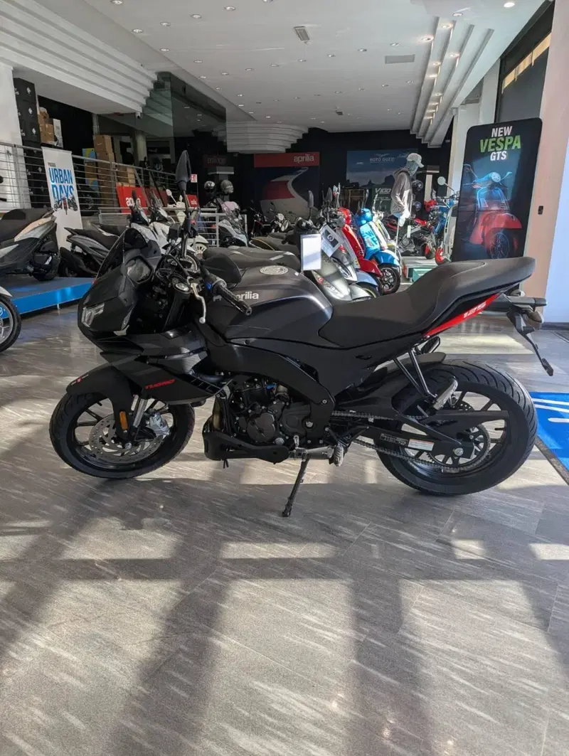 Aprilia Tuono 125 (2025 - 26) (2)