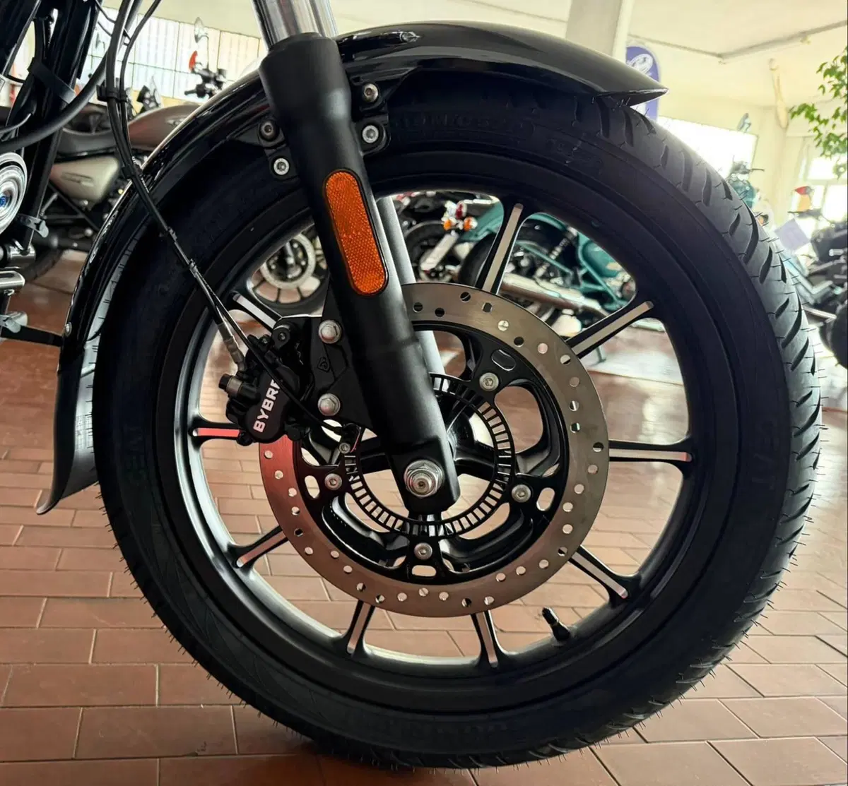 Royal Enfield Goan Classic 350 (2025 - 26) (5)