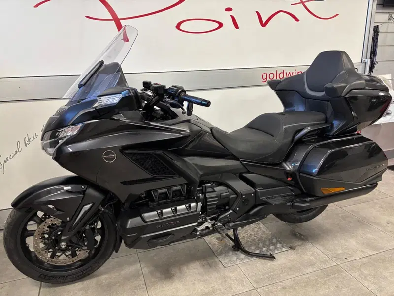 Honda GL 1800 Gold Wing Tour (2021 - 23) (6)