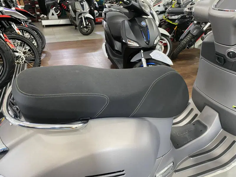 Vespa GTS 310 Supertech (2025 - 26) (4)