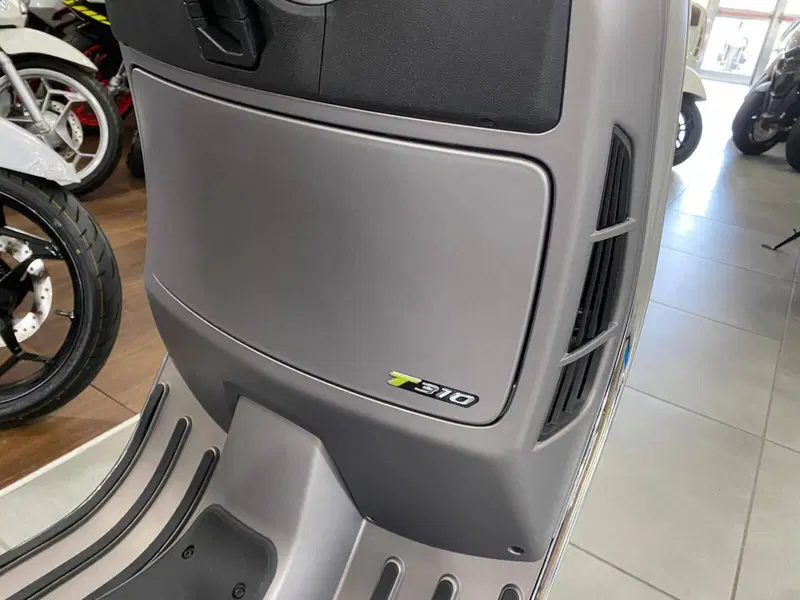 Vespa GTS 310 Supertech (2025 - 26) (7)