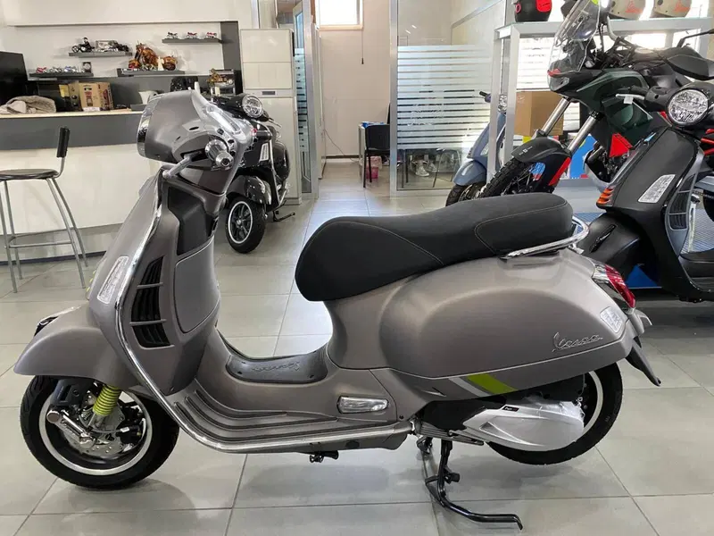 Vespa GTS 310 Supertech (2025 - 26) (2)