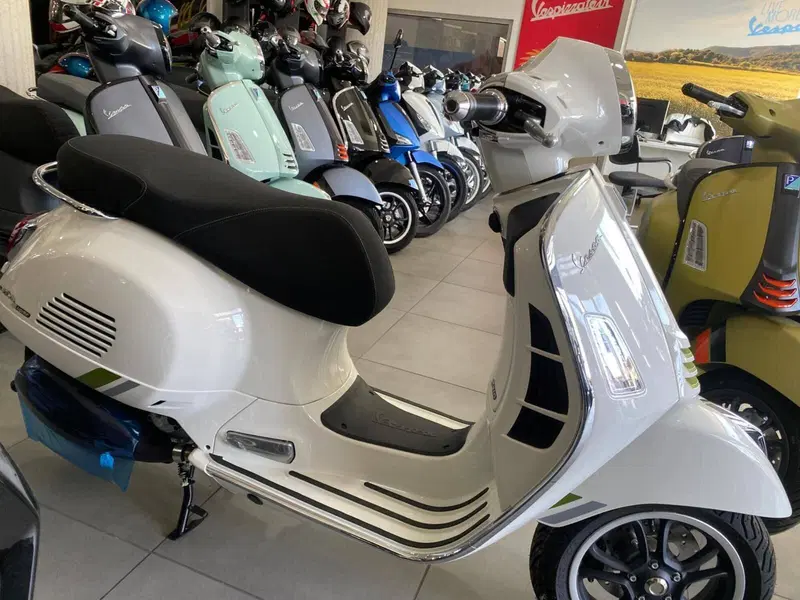 Vespa GTS 310 Supertech (2025 - 26) (3)