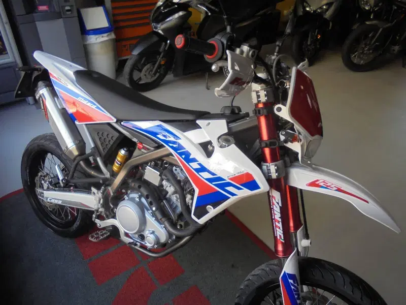 Fantic Motor Motard 125 M Casa 4t (2018) (3)