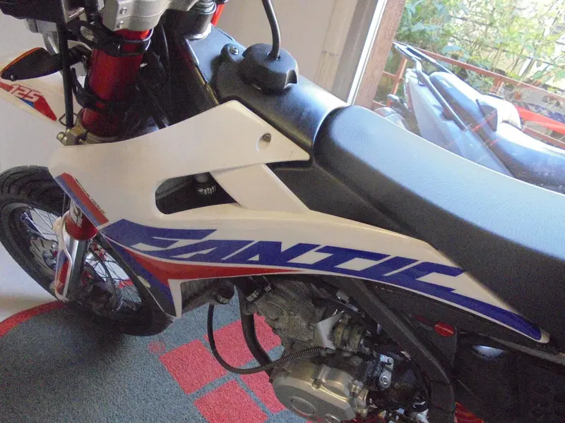 Fantic Motor Motard 125 M Casa 4t (2018) (7)
