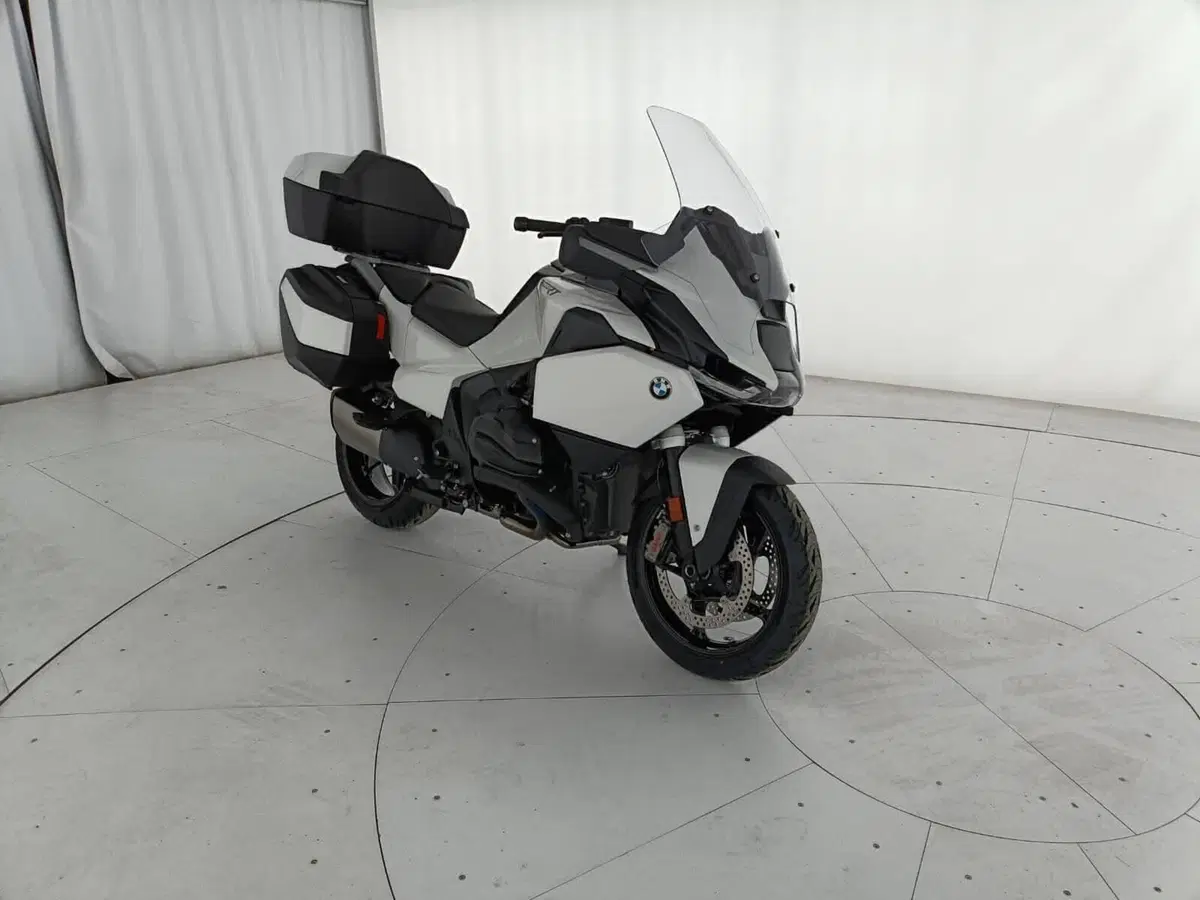 Bmw R 1300 RT (2026) (2)