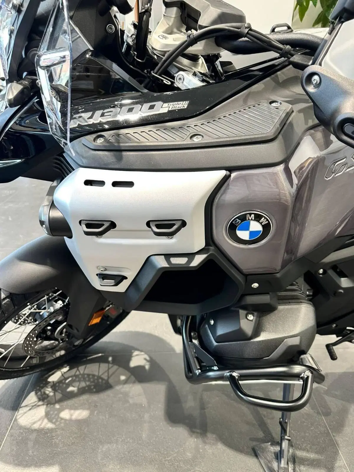 Bmw R 1300 GS Adventure Triple Black (2025 - 26) (2)
