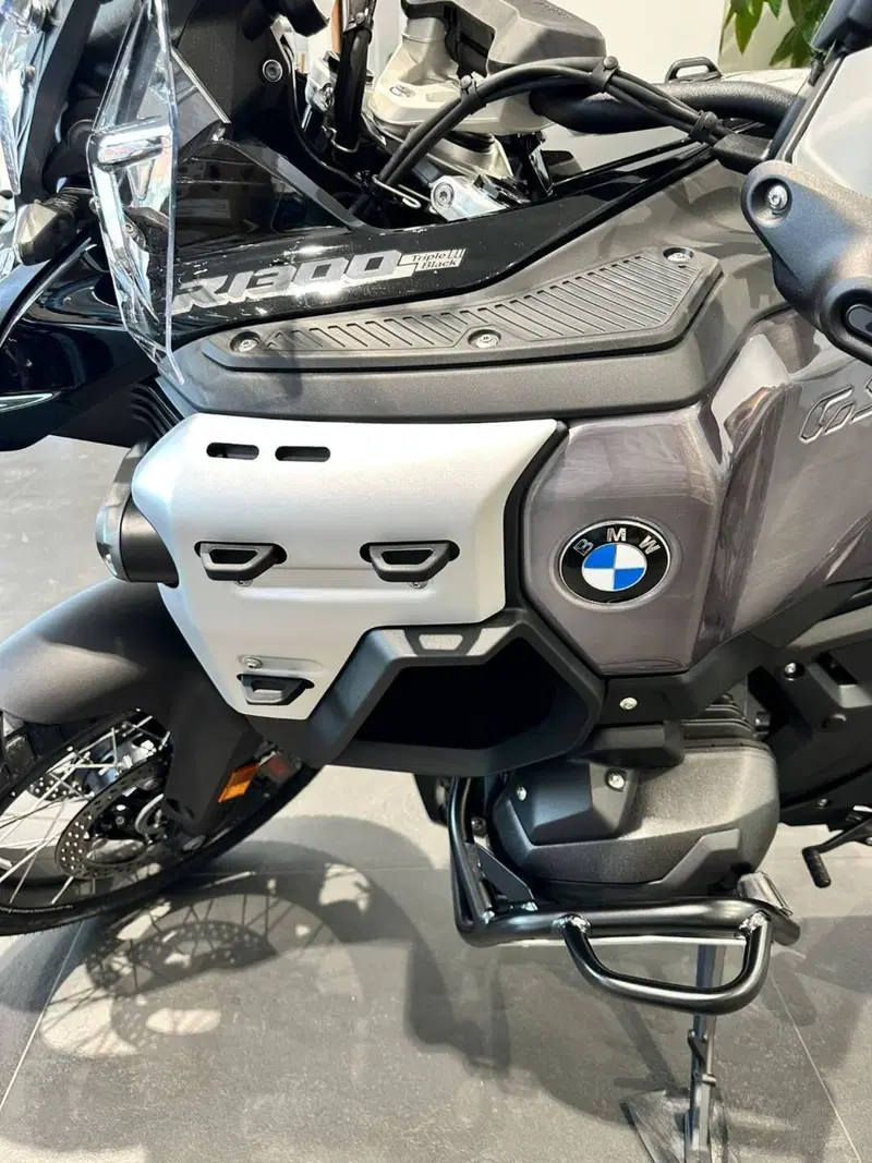 Bmw R 1300 GS Adventure Triple Black (2025 - 26) (2)
