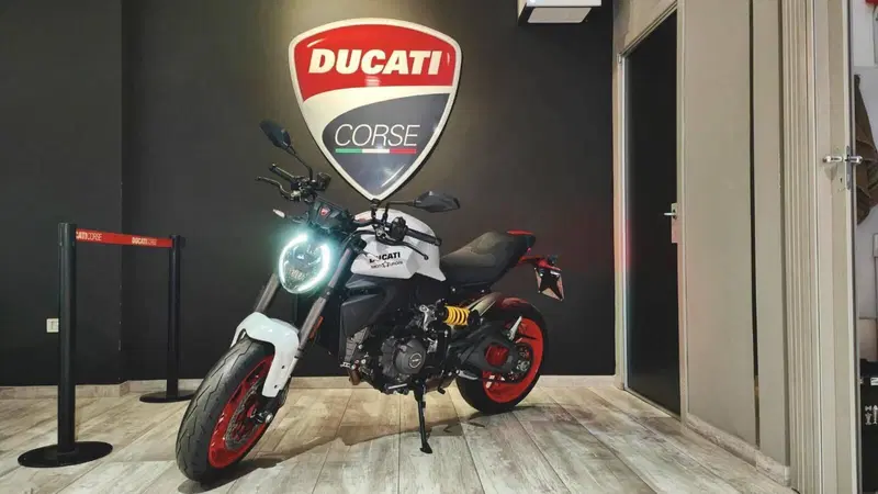Ducati Monster 890 (2026) (5)