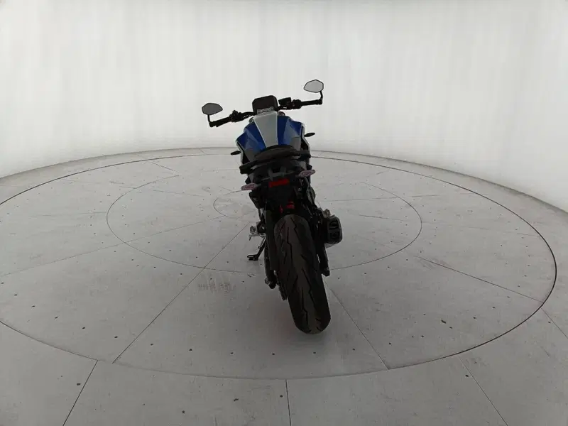 Bmw F 900 R (2025 - 26) (4)
