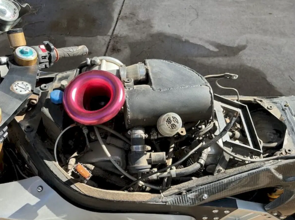 Roehr 1250SC: quanto di più americano possa esistere. La superbike folle col V-Twin Harley turbo [GALLERY] (5)