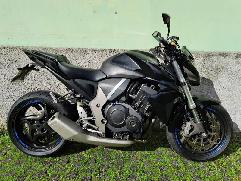 Honda CB 1000 R (2008 - 10) (2)