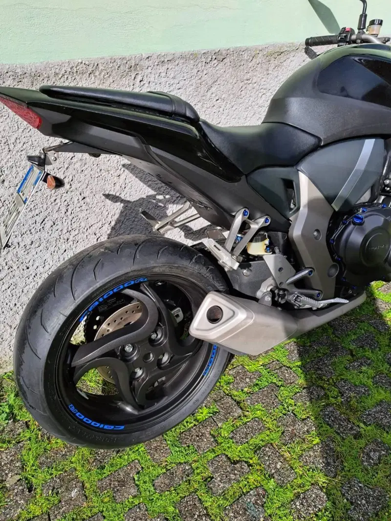 Honda CB 1000 R (2008 - 10) (4)
