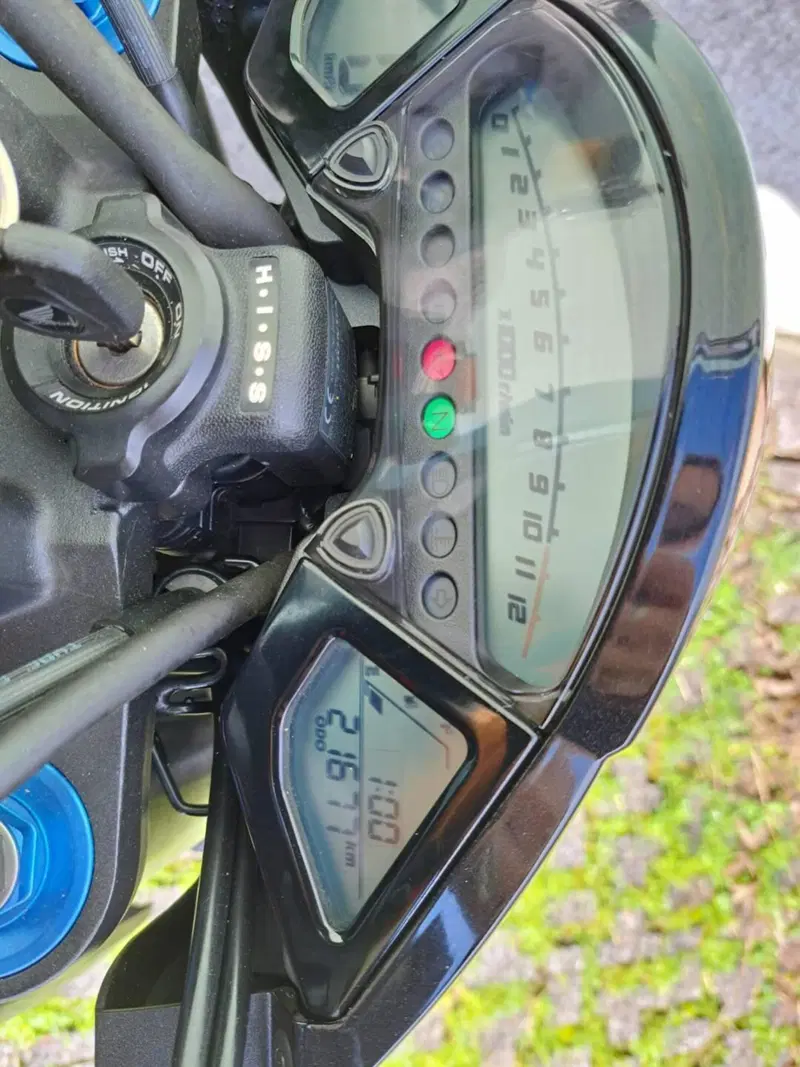 Honda CB 1000 R (2008 - 10) (3)