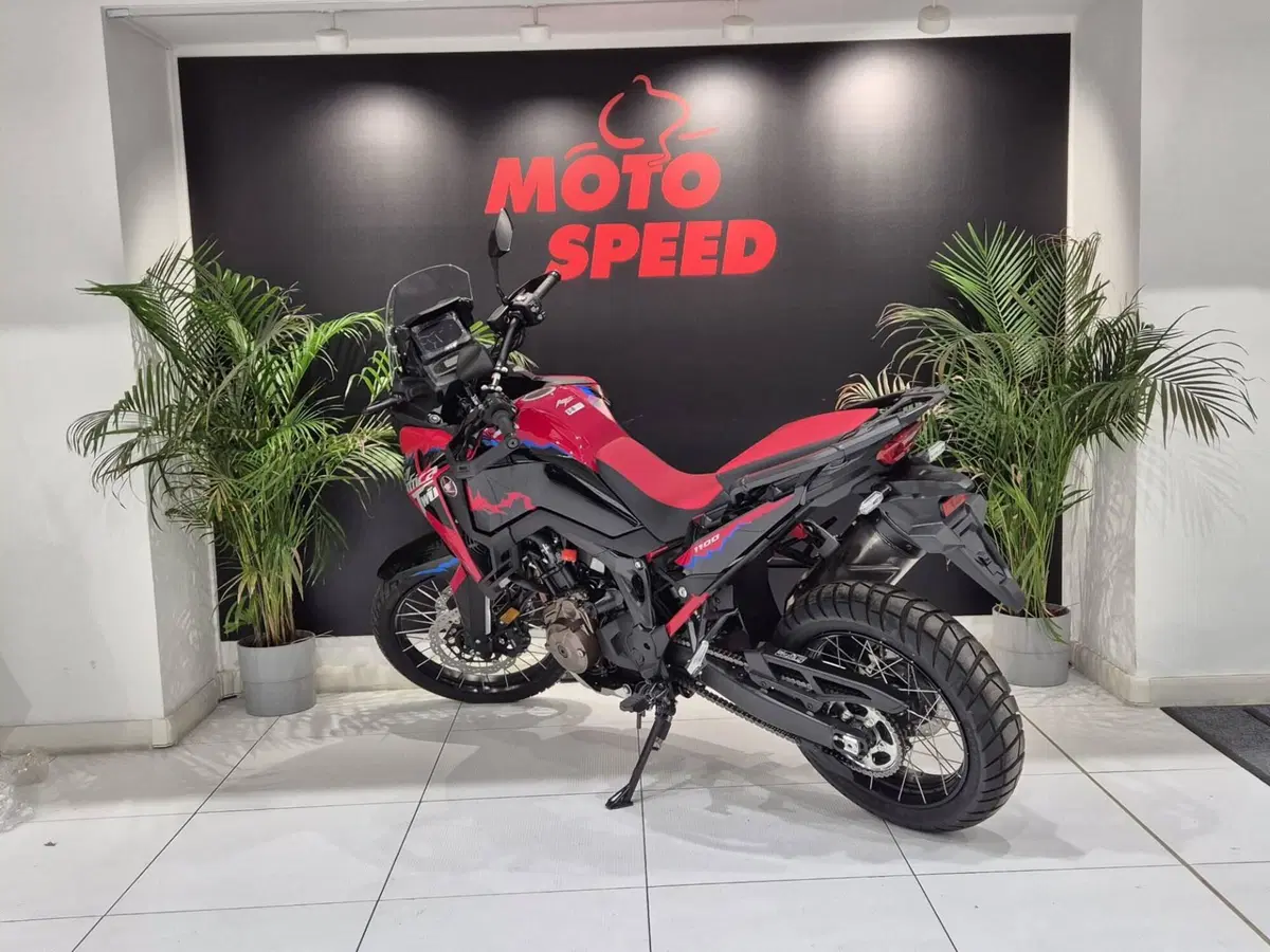 Honda Africa Twin CRF 1100L ES DCT (2024 - 26) (4)