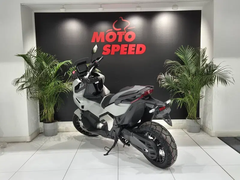 Honda X-ADV 750 (2025 - 26) (4)