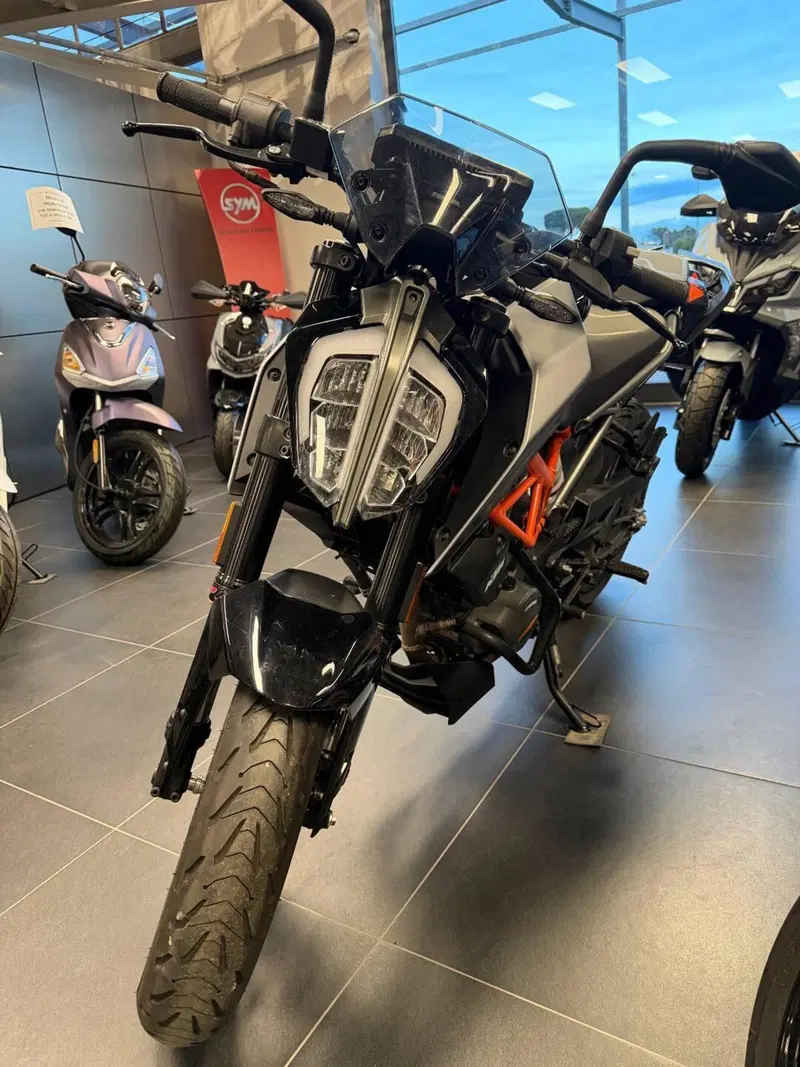 KTM 125 Duke (2021 - 23) (5)