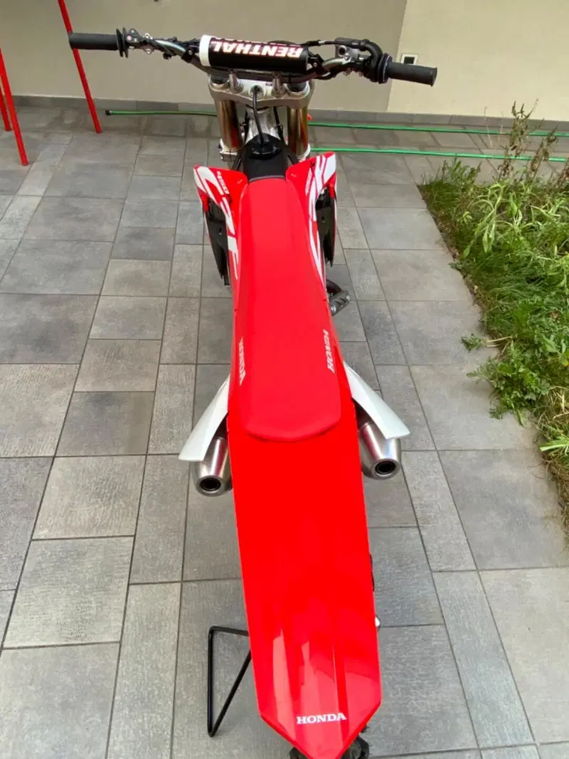 Honda CRF 450R (2018) (2)